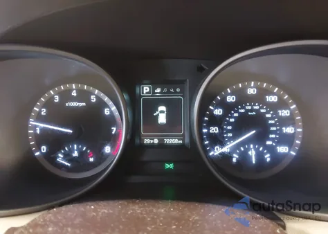 2017 Hyundai Santa Fe Sport 2.4L z USA, uszkodzony, nr VIN 5XYZTDLB4HG398757